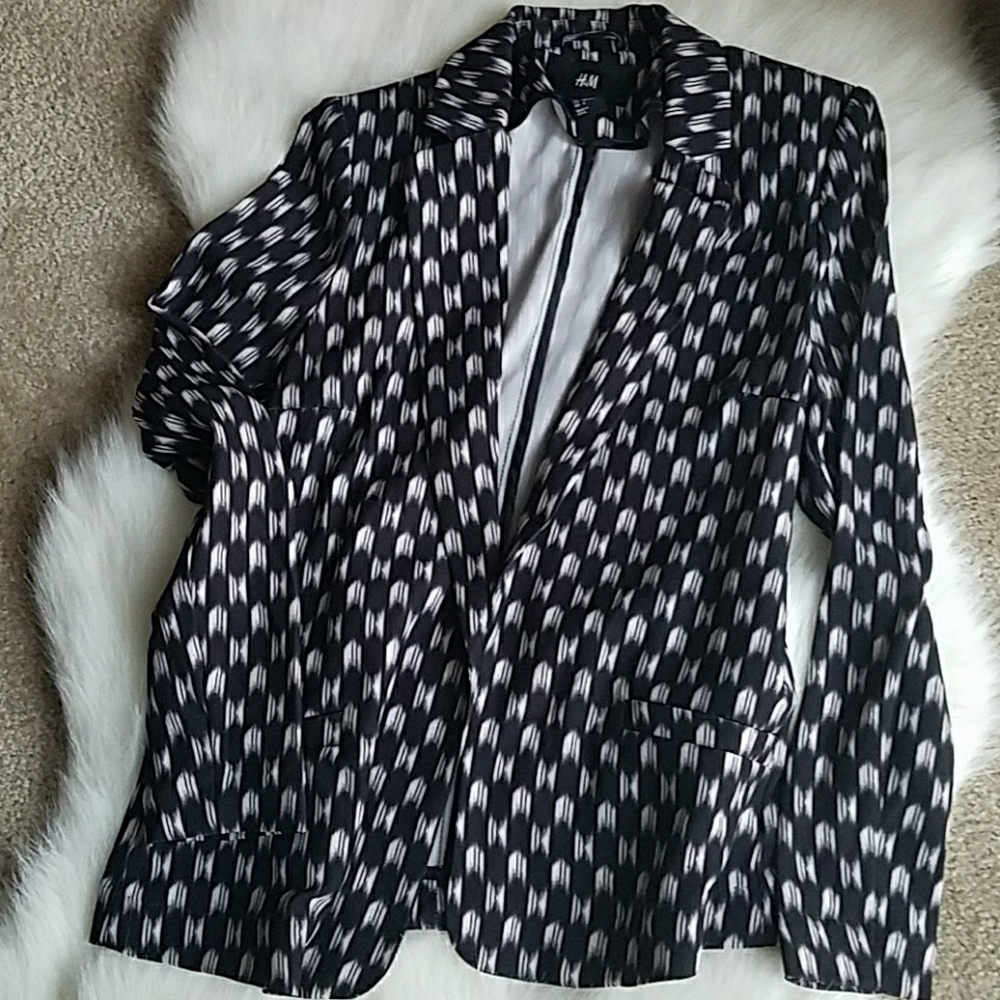 Open front tribal print Blazer